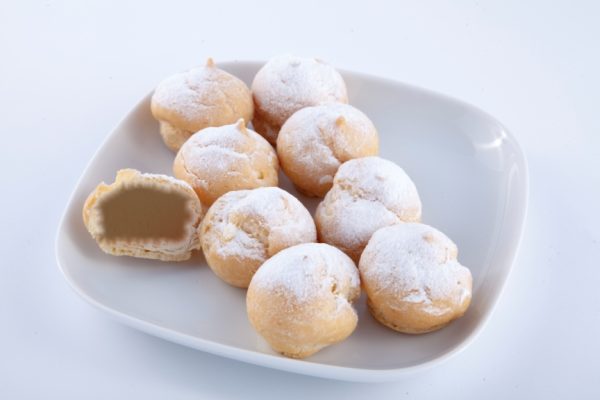 MINI PROFITEROLES RELLENO TRUFA
